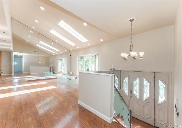 Photo 2 of Sale Pending at 39 Gale Dr, Hempstead, NY 11581 | MLS# 1014809 | Listing updated on 2026-08-21