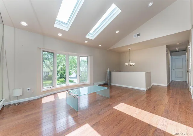 Photo 3 of Sale Pending at 39 Gale Dr, Hempstead, NY 11581 | MLS# 1014809 | Listing updated on 2026-08-21