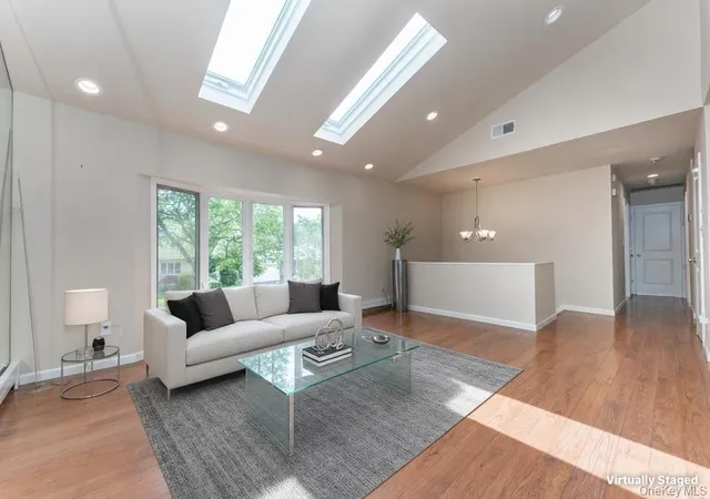 Photo 3 of Sale Pending at 39 Gale Dr, Hempstead, NY 11581 | MLS# 1014809 | Listing updated on 2026-08-21