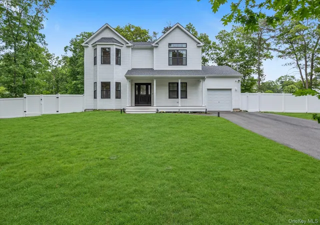 1st image of 135 Elizabeth Wy, Brookhaven, NY 11961 | MLS# 1014821