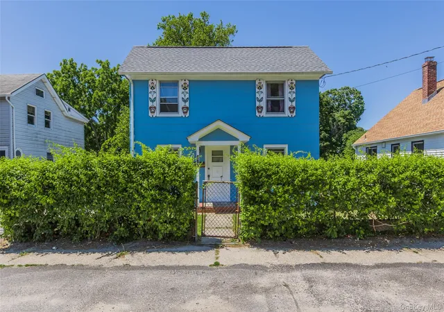 1st image of 337 Hamilton Ave, Riverhead, NY 11901 | MLS# 1014828