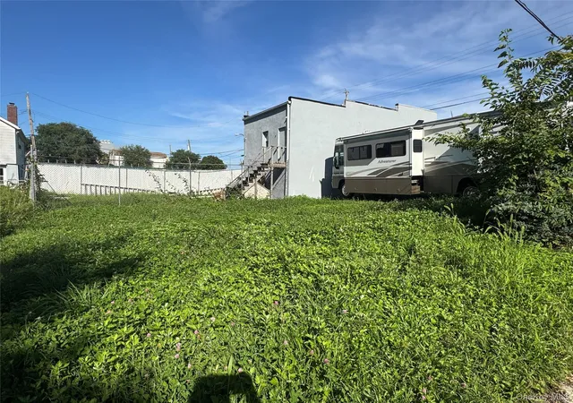 Photo 1 of Land for sale at 8 Iroquois St, Staten Island, NY 10305 | MLS# 1014835 | Listing updated on 2026-08-30