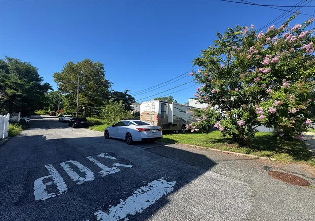 Photo 3 of Land for sale at 8 Iroquois St, Staten Island, NY 10305 | MLS# 1014835 | Listing updated on 2026-08-30