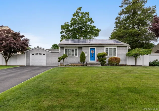 Photo 1 of Sale Pending at 1032 Thompson Dr, Islip, NY 11706 | MLS# 1014841 | Listing updated on 2026-09-01