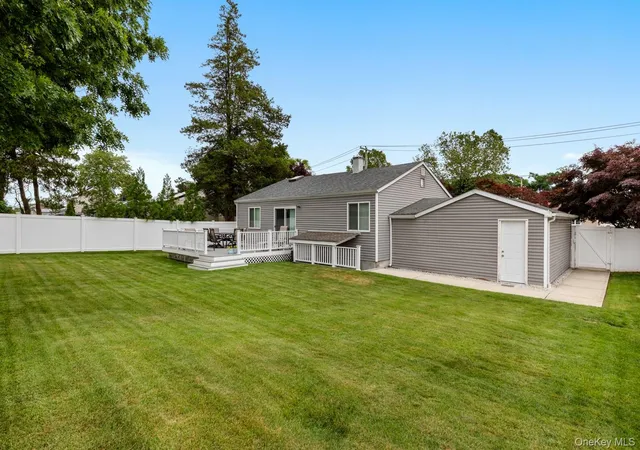 Photo 3 of Sale Pending at 1032 Thompson Dr, Islip, NY 11706 | MLS# 1014841 | Listing updated on 2026-09-01