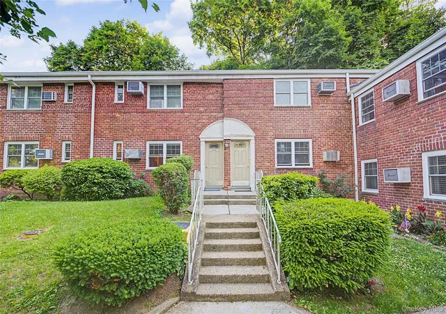 2nd image of 226-15 Kingsbury Ave, New York, NY 11364