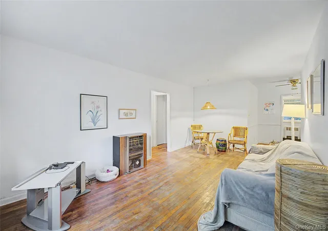 4th image of 226-15 Kingsbury Ave, New York, NY 11364