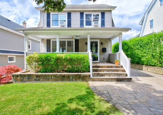 1st image of 7 Fairview Ave, North Hempstead, NY 11050 | MLS# 1014850