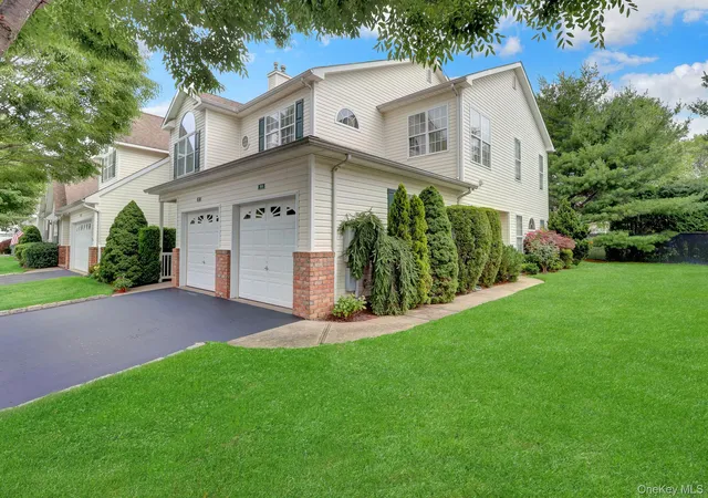 3rd image of 99 Constantine Wy, Brookhaven, NY 11766 | MLS# 1014871
