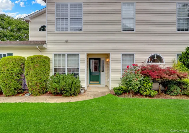 4th image of 99 Constantine Wy, Brookhaven, NY 11766 | MLS# 1014871