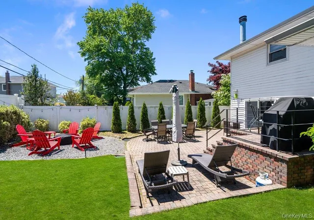 31st image of 22 Theodore Dr, Oyster Bay, NY 11803 | MLS# 1014894