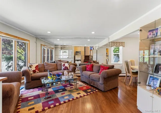 4th image of 22 Theodore Dr, Oyster Bay, NY 11803 | MLS# 1014894