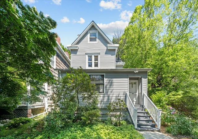 3rd image of 5600 Mosholu Ave, Bronx, NY 10471 | MLS# 1014897