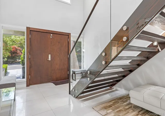 Photo 2 of Single family home for sale at 108 Bellows Ln, Clarkstown, NY 10956 | MLS# 1014914 | Listing updated on 2026-09-19