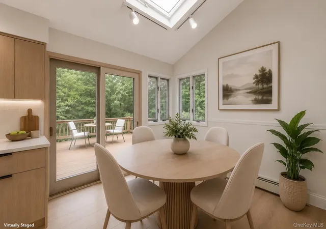 Photo 3 of Single family home for sale at 189 Regent Dr, Lido Beach, NY 11561 | MLS# 1014921 | Listing updated on 2026-10-05