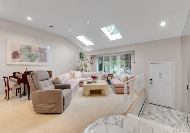 Photo 2 of Single family home for sale at 189 Regent Dr, Lido Beach, NY 11561 | MLS# 1014921 | Listing updated on 2026-09-13