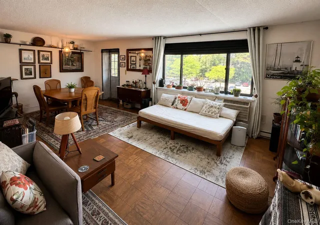 4th image of 160 Academy St #3J, Poughkeepsie, NY 12601 | MLS# 1014929