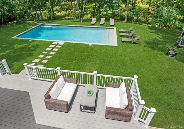 24th image of 11 Stuart Ct, Hampton Bays, NY 11946 | MLS# 1014939