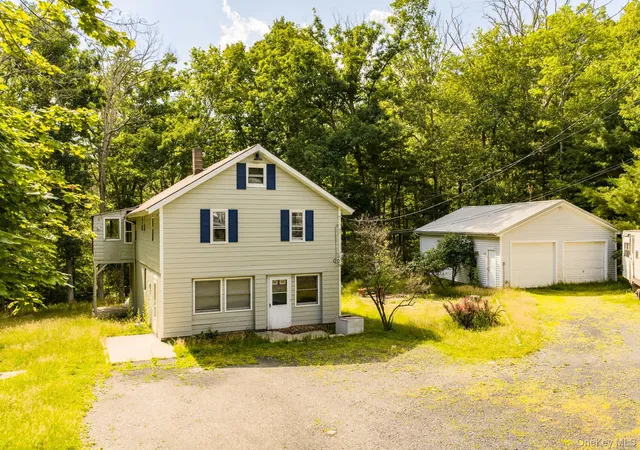 Homes for sale in Lumberland, NY | 13 Oneida Trl, Lumberland, NY 12737 | MLS# 1014953