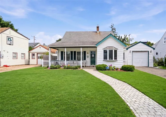 Photo 1 of Sale Pending at 31 Sherwood Rd, Hempstead, NY 11756 | MLS# 1014967 | Listing updated on 2026-08-18