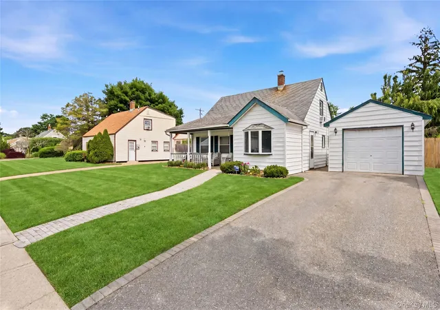 Photo 2 of Sale Pending at 31 Sherwood Rd, Hempstead, NY 11756 | MLS# 1014967 | Listing updated on 2026-08-18