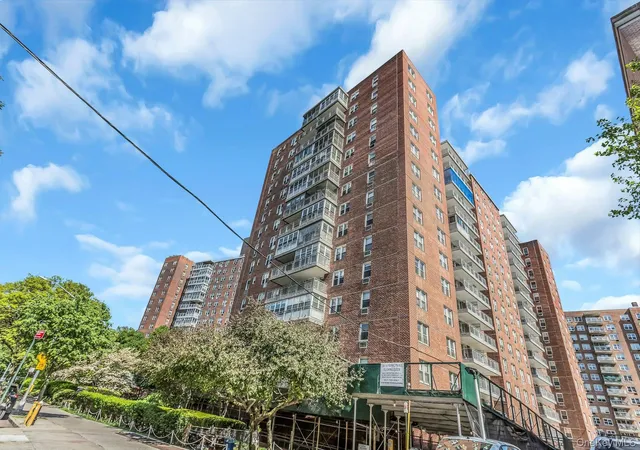 1st image of 138 10 Franklin Ave #9J, Flushing, NY 11355 | MLS# 1014980