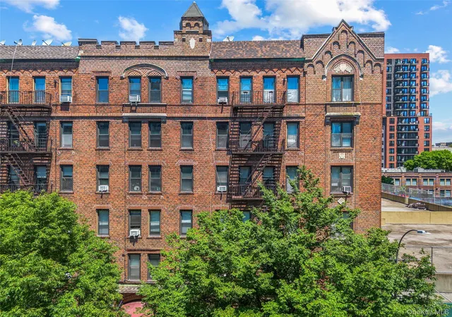 1st image of 35 Crown St #3B, New York, NY 11229 | MLS# 1014990