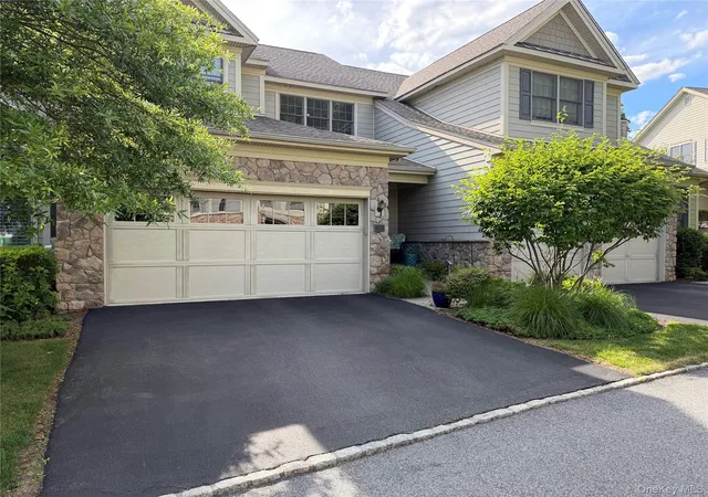 Homes for sale in Cortlandt, NY | 3 Langeloth Dr, Cortlandt, NY 10567 | MLS# 1014991