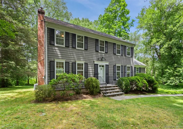 Homes for sale in Bedford, NY | 29 Cartway Ln W, Bedford, NY 10506 | MLS# 1014995