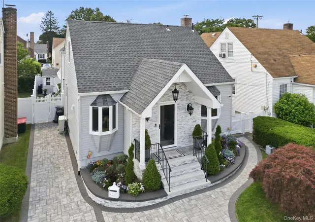 Photo 4 of Sale Pending at 77 Grand St, Elmont, NY 11003 | MLS# 1014999 | Listing updated on 2026-07-14