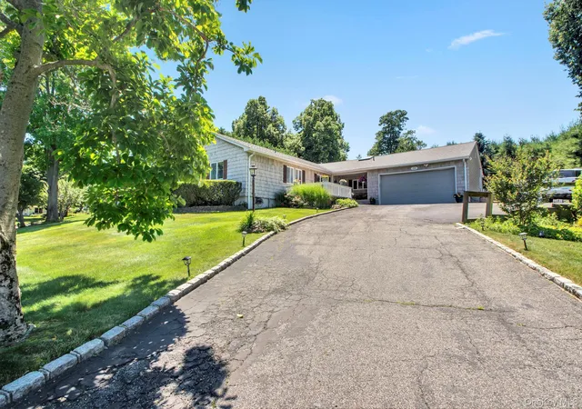 2nd image of 28 View Rd, Brookhaven, NY 11733 | MLS# 1015007