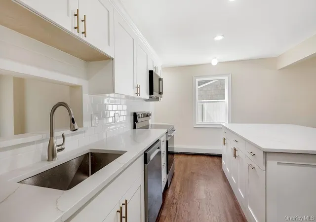4th image of 3 Barkley Ln, Nesconset, NY 11767 | MLS# 1015012