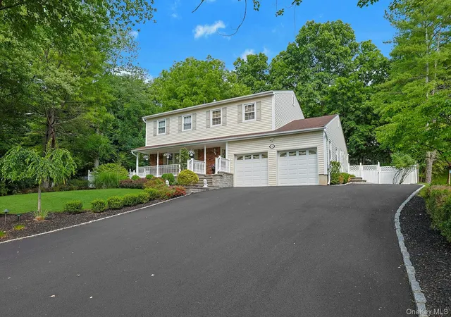 2nd image of 32 Sandstone Trl, New City, NY 10956 | MLS# 1015015