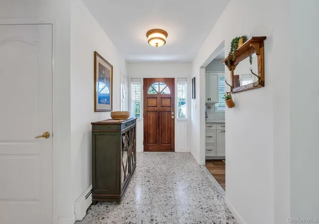 5th image of 3 Laura Ct, Nesconset, NY 11767 | MLS# 1015023