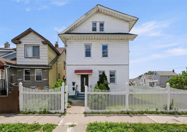 2nd image of 21704 135th Ave, Springfield Gardens, NY 11413 | MLS# 1015025