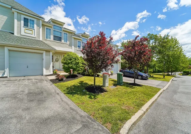 Homes for sale in Newburgh (town), NY | 186 Sara Ln #7D, Newburgh (town), NY 12550 | MLS# 1015032