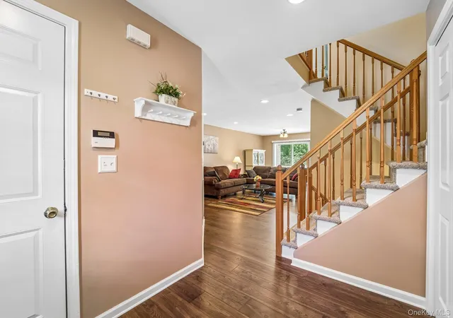 Homes for sale in Newburgh (town), NY | 186 Sara Ln #7D, Newburgh (town), NY 12550 | MLS# 1015032