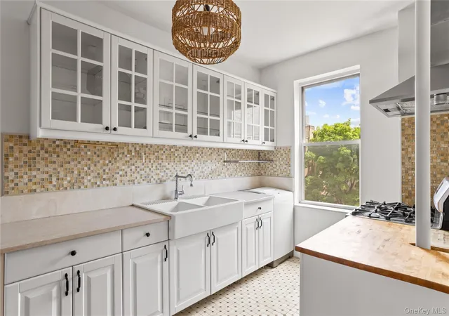 3rd image of 45-08 40Th Street #D51, Sunnyside, NY 11104 | MLS# 1015047