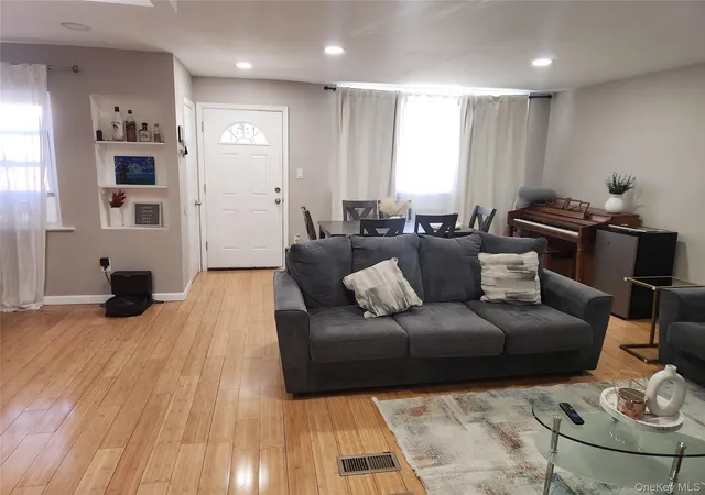5th image of 3324 Gunther Ave, New York, NY 10469 | MLS# 1015048