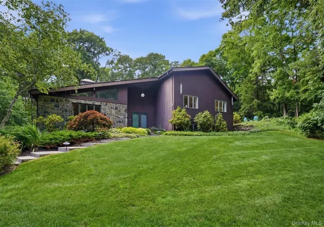 Homes for sale in Hyde Park, NY | 17 Stoutenburgh Dr, Hyde Park, NY 12538 | MLS# 1015051