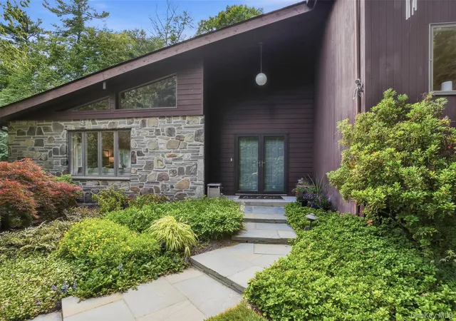 Homes for sale in Hyde Park, NY | 17 Stoutenburgh Dr, Hyde Park, NY 12538 | MLS# 1015051