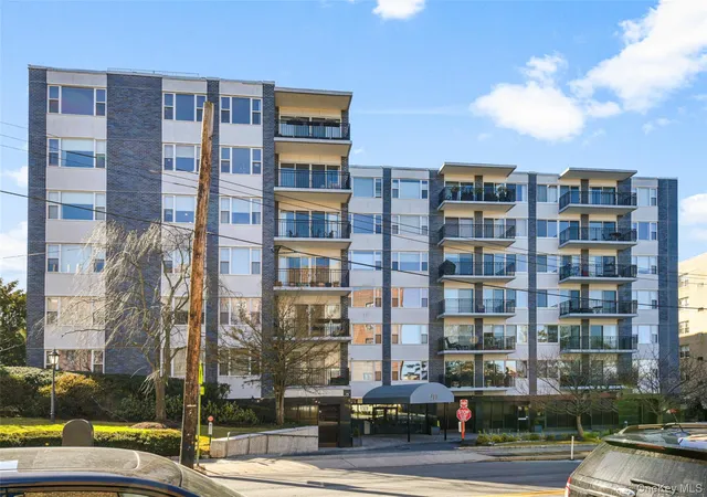 Homes for sale in White Plains, NY | 20 Old Mamaroneck Rd #7G, White Plains, NY 10605 | MLS# 1015063