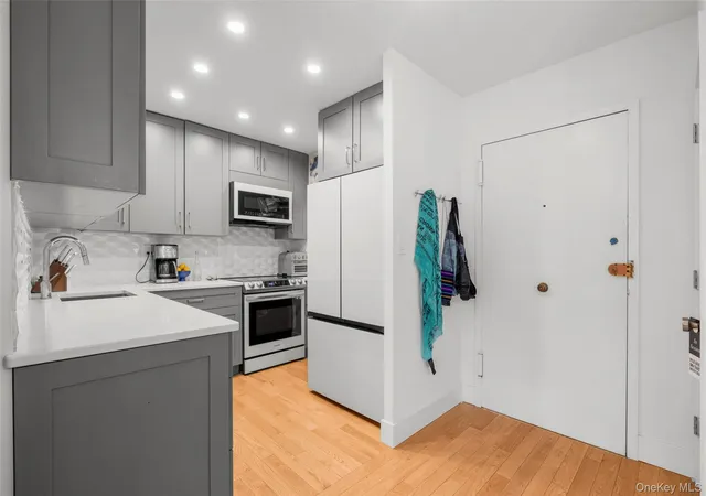 Homes for sale in White Plains, NY | 20 Old Mamaroneck Rd #7G, White Plains, NY 10605 | MLS# 1015063