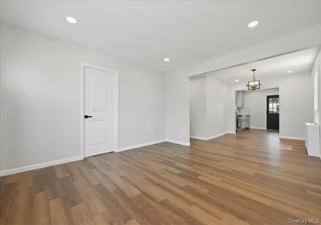 5th image of 20 Wyona Ave, Babylon, NY 11757 | MLS# 1015064