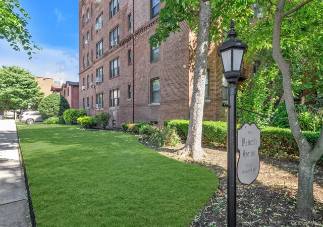 2nd image of The Beverly House, New York, NY 11415