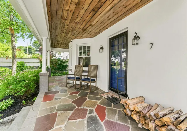 Photo 3 of Sale Pending at 7 Brook Pl, Ossining, NY 10562 | MLS# 1015069 | Listing updated on 2026-09-13
