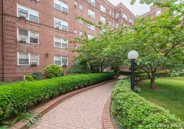 3rd image of 99-31 64Th Ave #D16, Rego Park, NY 11374 | MLS# 1015073