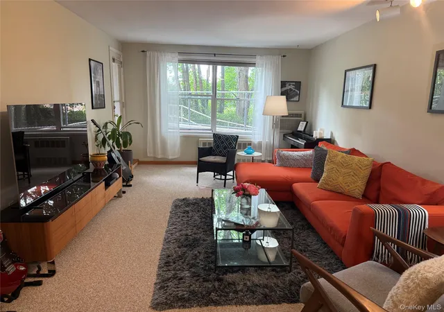 Homes for sale in Greenburgh, NY | 177 E Hartsdale Avenue #2U, Greenburgh, NY 10530 | MLS# 1015090