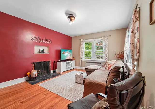 Photo 3 of Single family home for sale at 77 Baron De Hirsch Rd, Cortlandt, NY 10517 | MLS# 1015097 | Listing updated on 2026-09-08