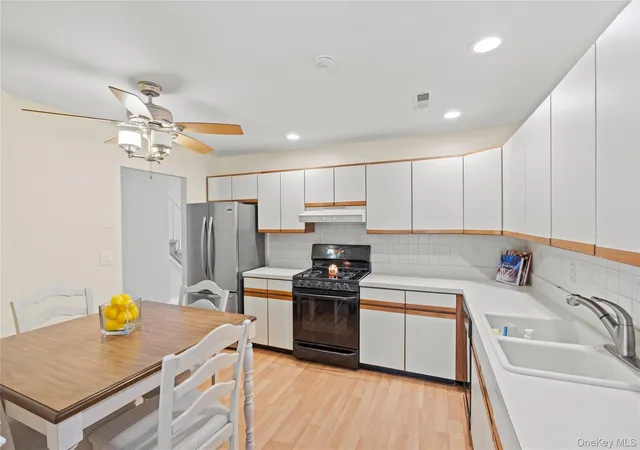 Photo 3 of Sale Pending at 1406 Sara Cir, Brookhaven, NY 11776 | MLS# 1015102 | Listing updated on 2026-08-27